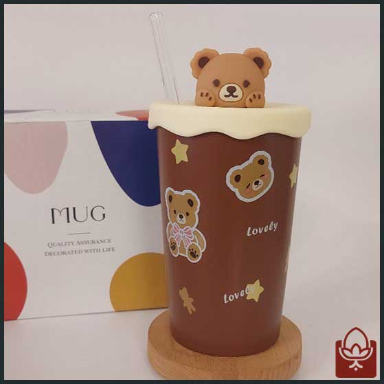 ماگ فانتزی خرسی مدل FM-101 – دارای درپوش سیلیکونی و نی شیشه‌ای