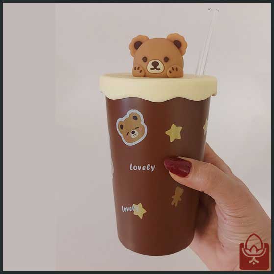 ماگ فانتزی خرسی مدل FM-101 – دارای درپوش سیلیکونی و نی شیشهای