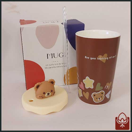 ماگ فانتزی خرسی مدل FM-101 – دارای درپوش سیلیکونی و نی شیشهای